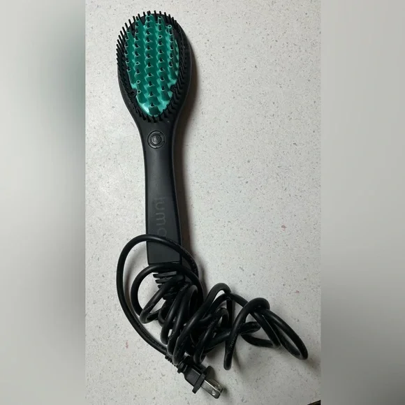 Straightening brush